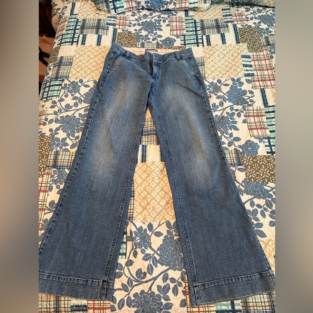 Old Navy Women's Flare Blue Jeans
